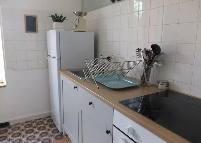 Le Nid De Jeanne Lézignan-Corbières