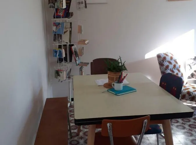 Le Nid De Jeanne Lézignan-Corbières